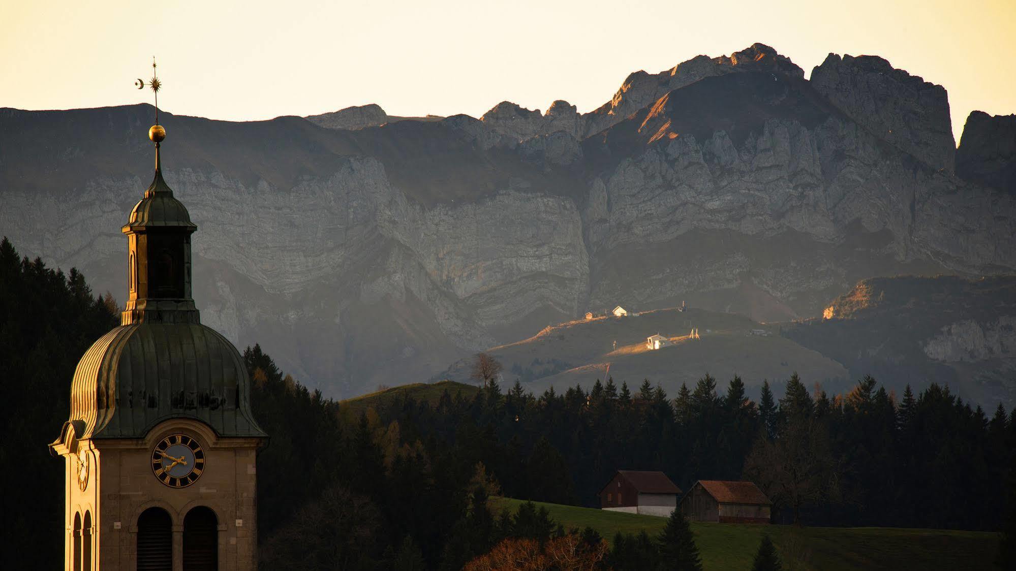 Hotel Krone Speicher Bagian luar foto