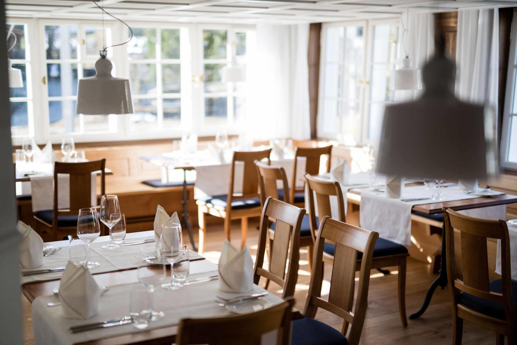 Hotel Krone Speicher Bagian luar foto